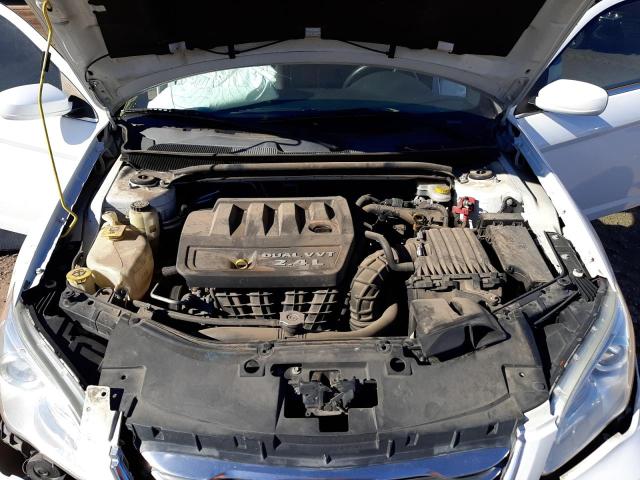 Фото 11 с аукциона – 2012 CHRYSLER 200 LX с VIN 1C3CCBAB1CN319144
