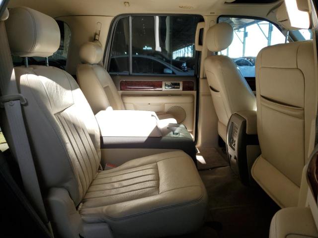 Photo 11 from auction – 2004 LINCOLN NAVIGATOR with VIN 5LMFU27R04LJ28170