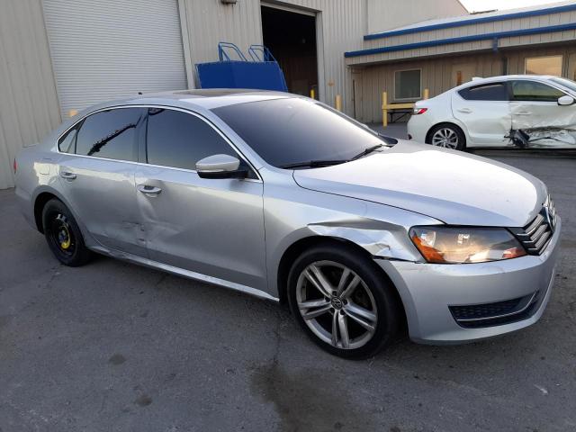 Photo 4 from auction – 2014 VOLKSWAGEN PASSAT SE with VIN 1VWBS7A38EC096645