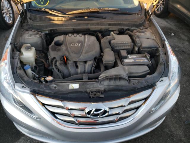 Photo 11 from auction – 2011 HYUNDAI SONATA SE with VIN 5NPEC4AC9BH123699