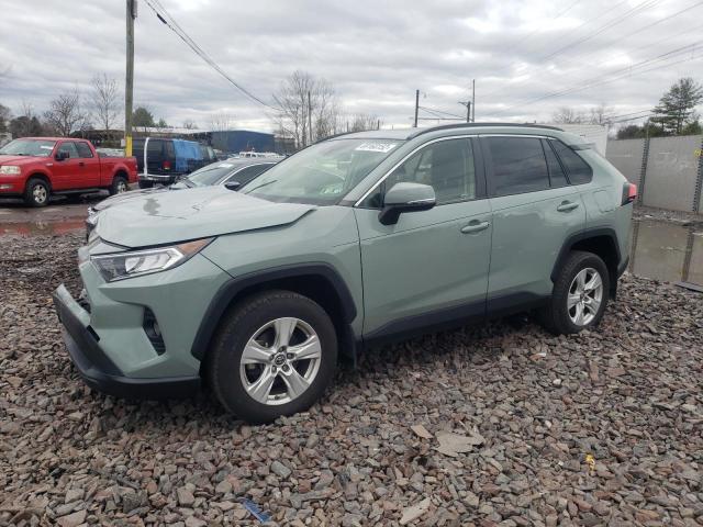 TOYOTA RAV4 XLE 2019 with VIN JTMP1RFV3KD040801 - Photo from auction