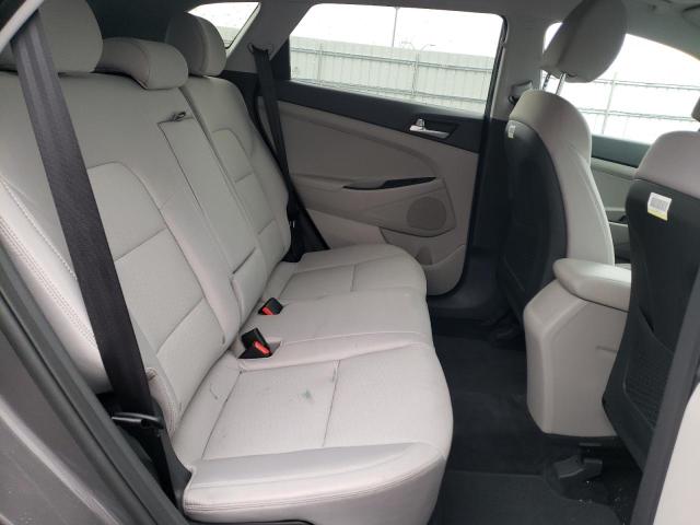 Photo 11 from auction – 2020 HYUNDAI TUCSON SE with VIN KM8J2CA44LU093597