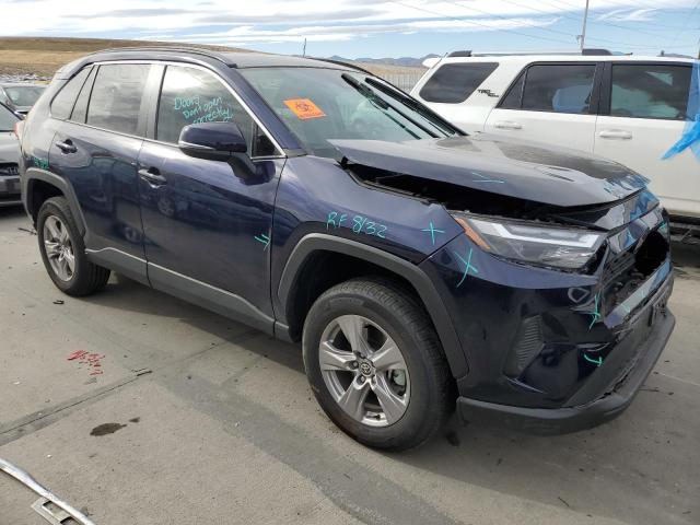 Photo 4 from auction – 2022 TOYOTA RAV4 XLE with VIN 2T3P1RFVXNW269970
