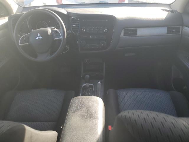 Photo 8 from auction – 2014 MITSUBISHI OUTLANDER with VIN JA4AD2A38EZ014920