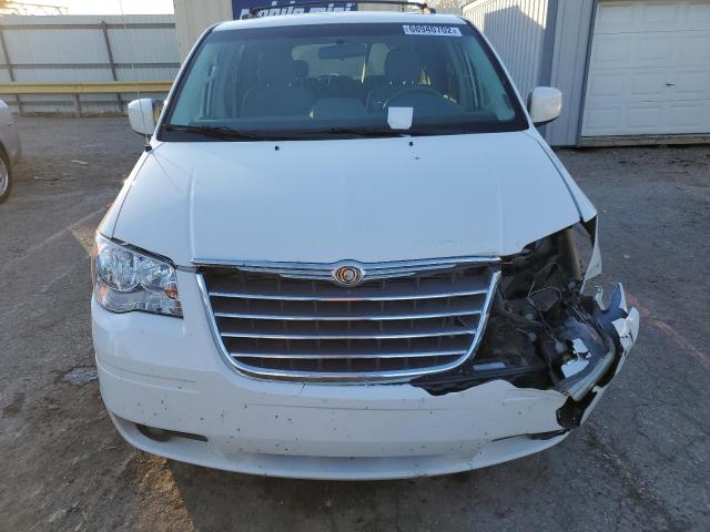 Photo 5 from auction – 2010 CHRYSLER TOWN & COU with VIN 2A4RR5D16AR492807