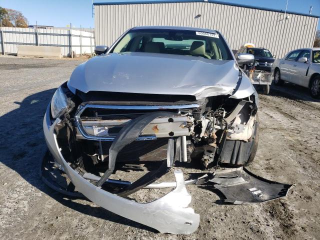 Photo 5 from auction – 2017 FORD TAURUS SEL with VIN 1FAHP2E88HG120033