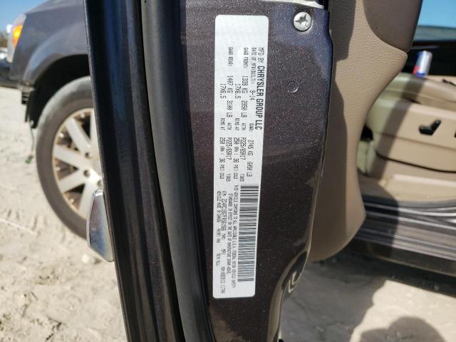 Photo 14 from auction – 2015 CHRYSLER TOWN & COU with VIN 2C4RC1BG7FR561566
