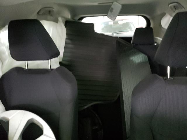 Photo 10 from auction – 2021 TOYOTA RAV4 LE with VIN 2T3F1RFV6MC219823