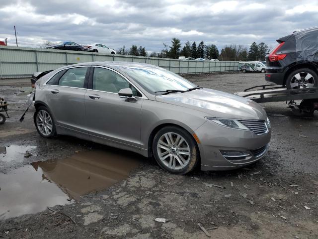 Photo 4 from auction – 2016 LINCOLN MKZ with VIN 3LN6L2J91GR618461