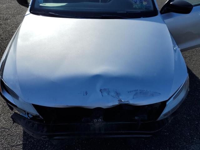 Photo 11 from auction – 2011 VOLKSWAGEN JETTA BASE with VIN 3VW2K7AJ7BM332288