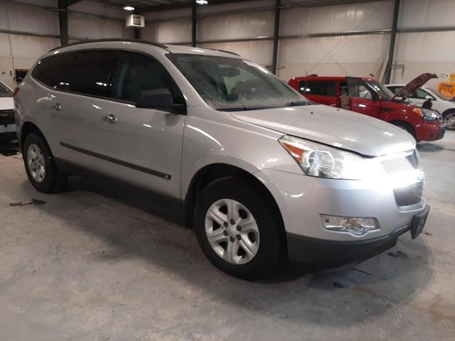 Photo 4 from auction – 2010 CHEVROLET TRAVERSE L with VIN 1GNLREED8AS146459