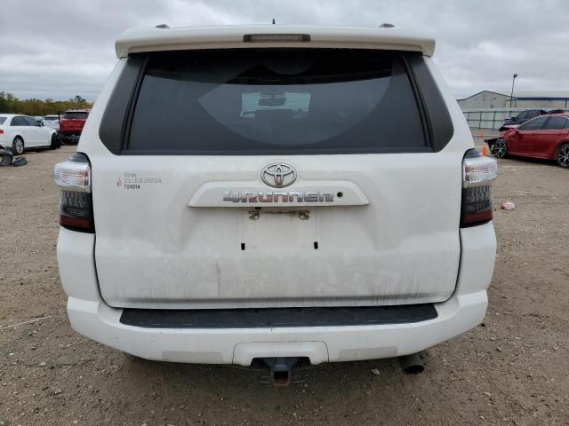Photo 6 from auction – 2019 TOYOTA 4RUNNER SR with VIN JTEBU5JR6K5671827