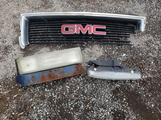 Photo 13 from auction – 2003 GMC SAFARI XT with VIN 1GKDM19X73B500147