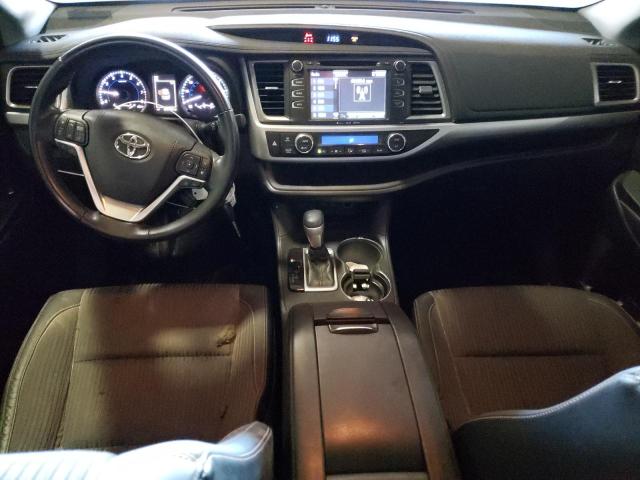 Photo 8 from auction – 2018 TOYOTA HIGHLANDER with VIN 5TDZZRFH7JS235198