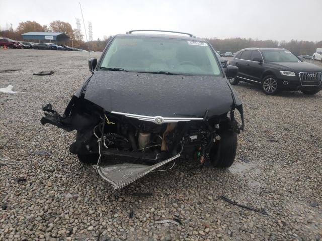 Photo 5 from auction – 2010 CHRYSLER TOWN & COU with VIN 2A4RR5DX3AR441270