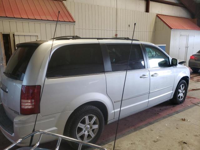 Photo 3 from auction – 2010 CHRYSLER TOWN & COU with VIN 2A4RR5D12AR129825