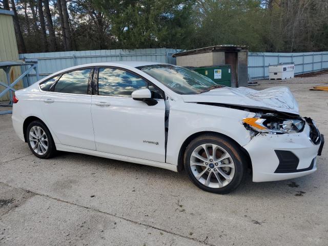 FORD FUSION SE 2019 with VIN 3FA6P0LU5KR285114 - Photo from auction
