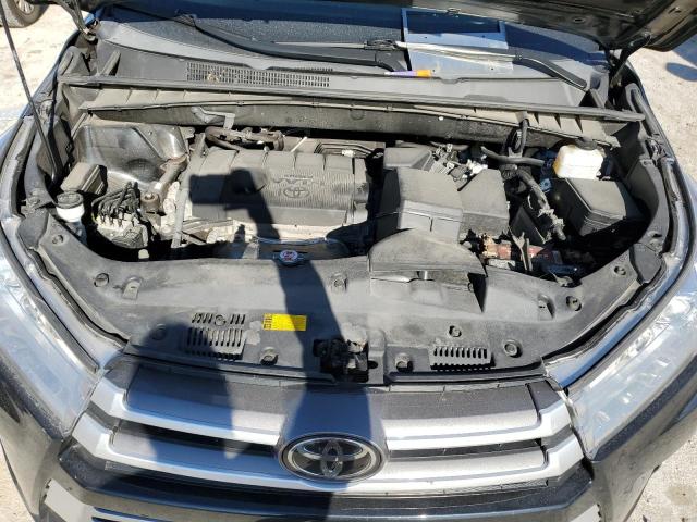 Photo 12 from auction – 2019 TOYOTA HIGHLANDER with VIN 5TDZARFHXKS044836