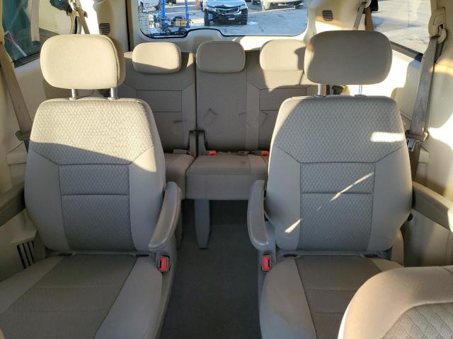 Photo 10 from auction – 2010 CHRYSLER TOWN & COU with VIN 2A4RR5D11AR170205