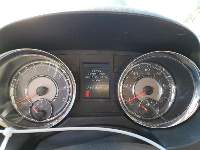 Photo 9 from auction – 2011 CHRYSLER TOWN & COU with VIN 2A4RR8DG8BR704470