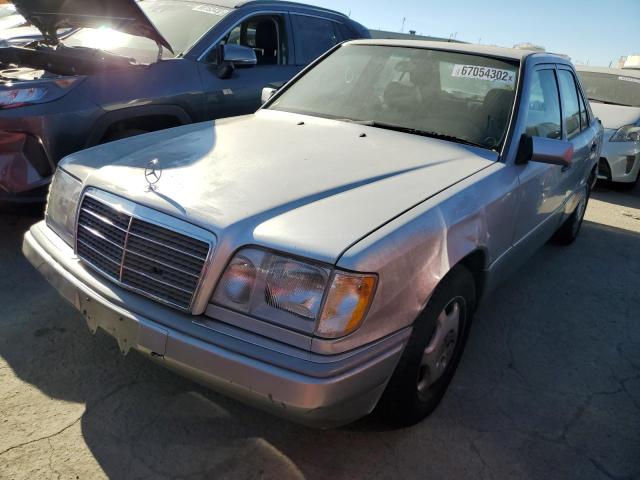 MERCEDES-BENZ E 320 BASE 1995 with VIN WDBEA32E2SC221807 - Photo from auction
