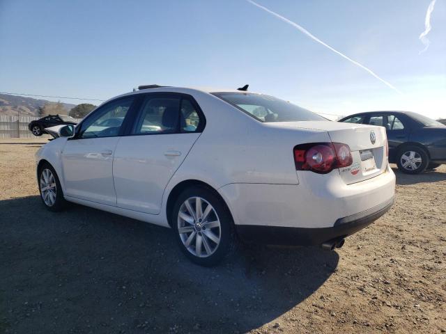Photo 2 from auction – 2010 VOLKSWAGEN JETTA WOLF with VIN 3VWRA7AJ2AM094141