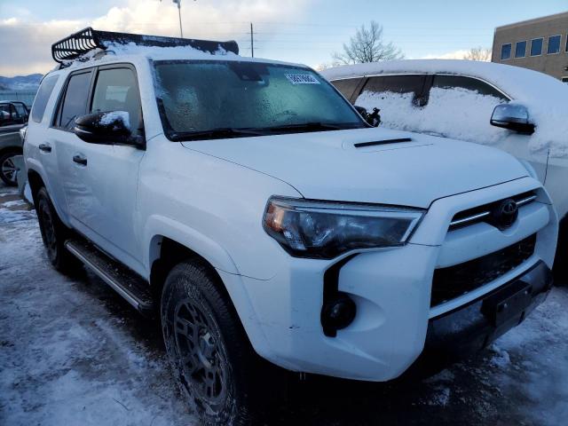 Photo 4 from auction – 2020 TOYOTA 4RUNNER SR with VIN JTEBU5JR2L5835608
