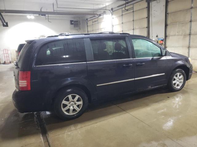 Photo 3 from auction – 2010 CHRYSLER TOWN & COU with VIN 2A4RR5D18AR442345
