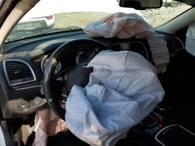 Photo 8 from auction – 2015 CHRYSLER 300 LIMITE with VIN 2C3CCAAGXFH875777