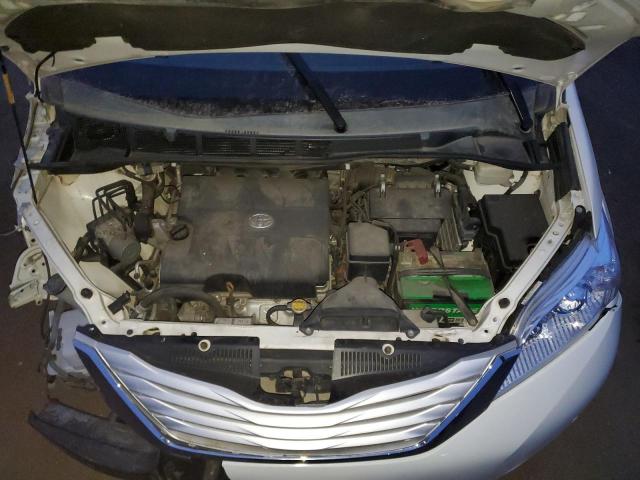 Photo 12 from auction – 2014 TOYOTA SIENNA XLE with VIN 5TDDK3DC3ES086054