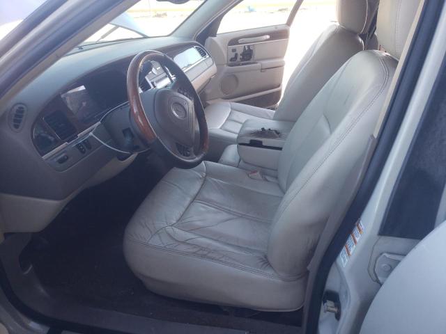 Photo 7 from auction – 2004 LINCOLN TOWN CAR U with VIN 1LNHM83W54Y618097