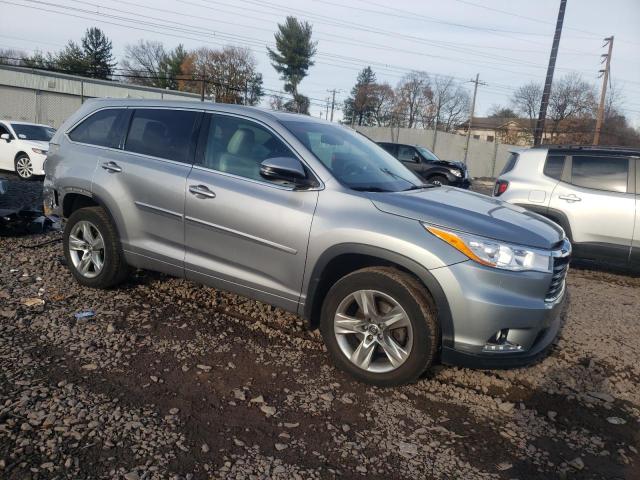Photo 4 from auction – 2016 TOYOTA HIGHLANDER with VIN 5TDDKRFH2GS307125