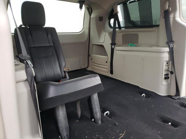 Photo 10 from auction – 2013 CHRYSLER TOWN & COU with VIN 2C4RC1CGXDR769436