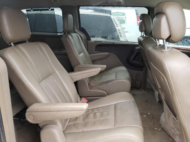 Photo 11 from auction – 2015 CHRYSLER TOWN & COU with VIN 2C4RC1BG9FR740899