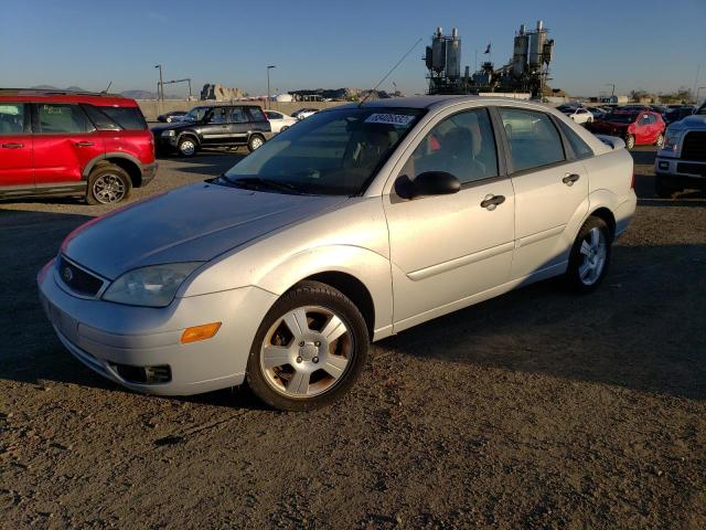 FORD FOCUS ZX4 2005 with VIN 1FAFP34N05W187408 - Photo from auction
