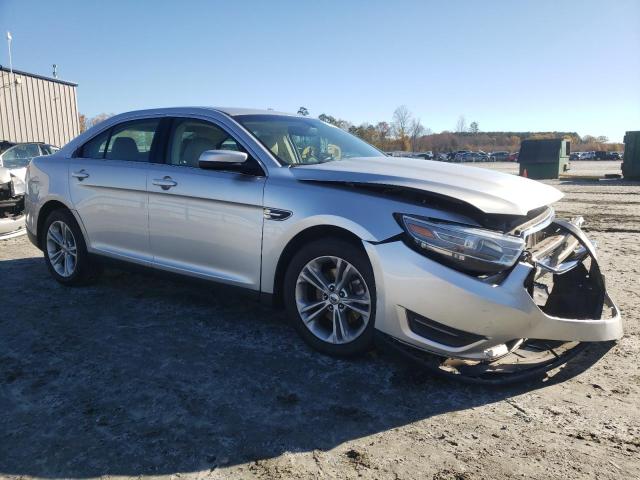 Photo 4 from auction – 2017 FORD TAURUS SEL with VIN 1FAHP2E88HG120033