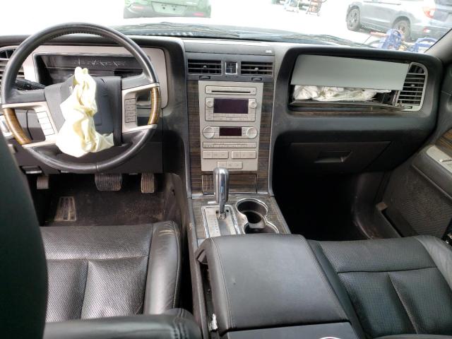 Photo 8 from auction – 2010 LINCOLN NAVIGATOR with VIN 5LMJJ2J50AEJ05139