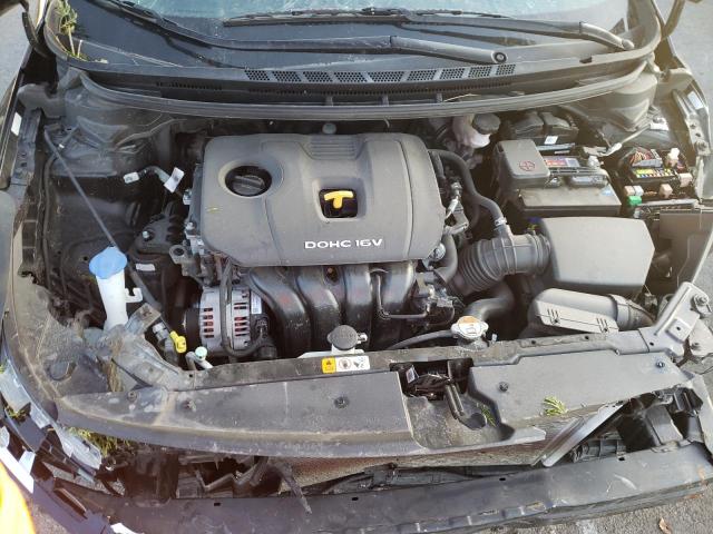 Photo 11 from auction – 2018 KIA FORTE LX with VIN 3KPFK4A72JE279547