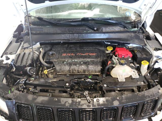 Photo 11 from auction – 2019 JEEP COMPASS LA with VIN 3C4NJDBB9KT711789