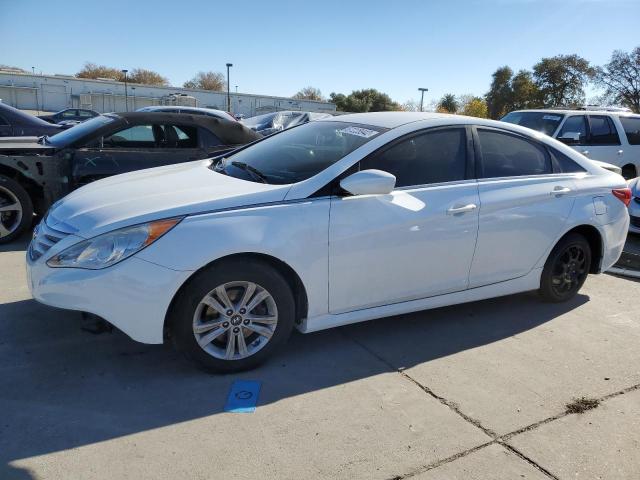 HYUNDAI SONATA GLS 2014 with VIN 5NPEB4AC9EH877628 - Photo from auction