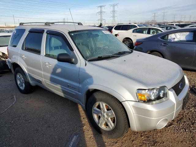 Photo 4 from auction – 2005 FORD ESCAPE HEV with VIN 1FMCU96H85KE01113