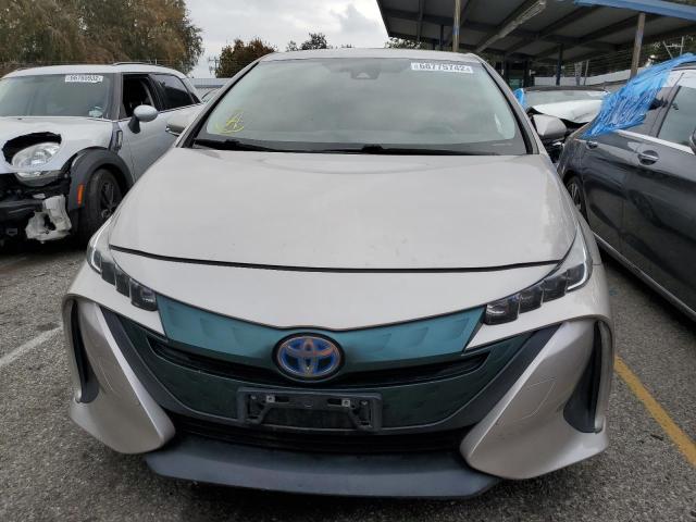 Photo 5 from auction – 2017 TOYOTA PRIUS PRIM with VIN JTDKARFP3H3016895