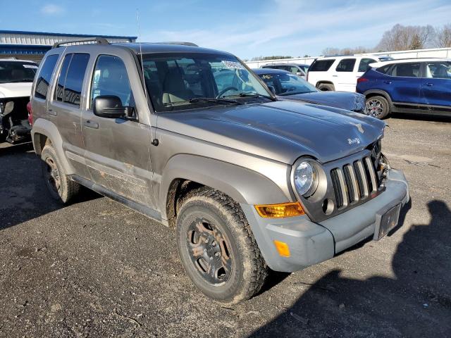 Photo 4 from auction – 2007 JEEP LIBERTY SP with VIN 1J4GL48K97W520282