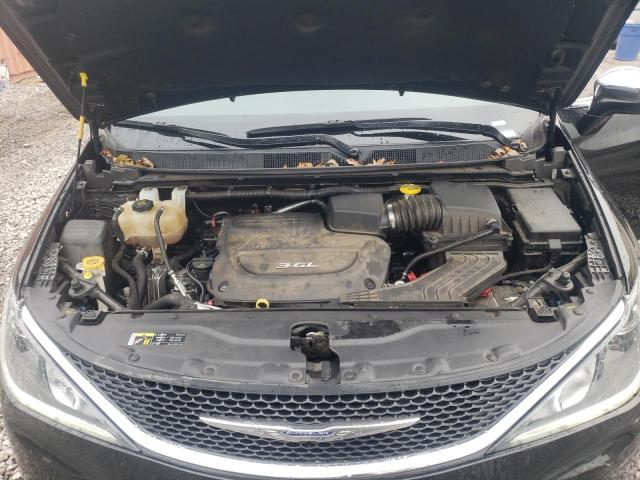 Photo 12 from auction – 2017 CHRYSLER PACIFICA L with VIN 2C4RC1GG5HR644568