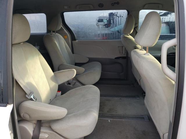 Photo 11 from auction – 2011 TOYOTA SIENNA with VIN 5TDZK3DC9BS020481