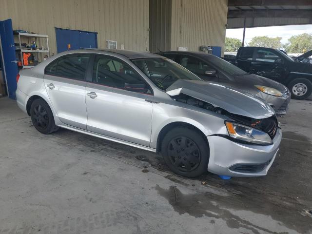 Photo 4 from auction – 2014 VOLKSWAGEN JETTA BASE with VIN 3VW2K7AJ1EM327611