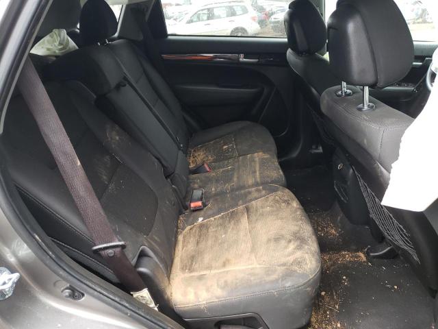 Photo 11 from auction – 2015 KIA SORENTO LX with VIN 5XYKTCA61FG557538