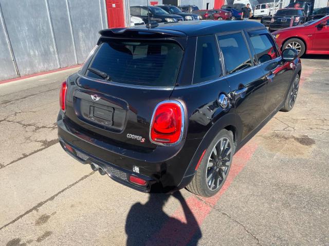 Photo 4 from auction – 2016 MINI COOPER S with VIN WMWXU3C50G2B62947