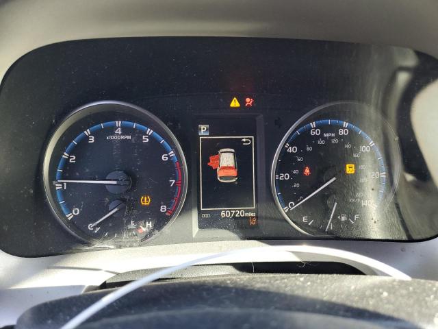 Photo 9 from auction – 2017 TOYOTA RAV4 XLE with VIN 2T3RFREV1HW649442