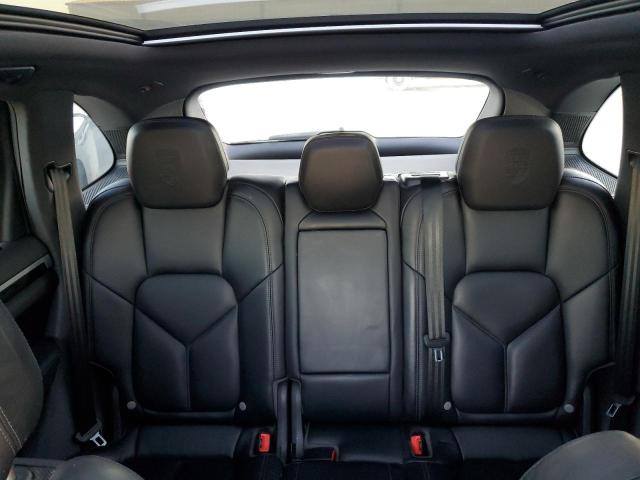 Photo 10 from auction – 2017 PORSCHE CAYENNE with VIN WP1AA2A27HKA88119